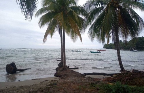Bratsi House | Typical Costa Rican house between forests, waterfalls and Indigenous area! ☀
