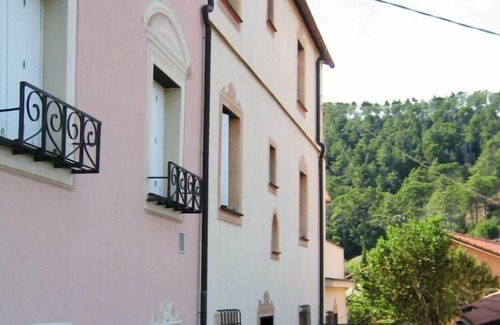 Masso Apartment | Typical house with private garden