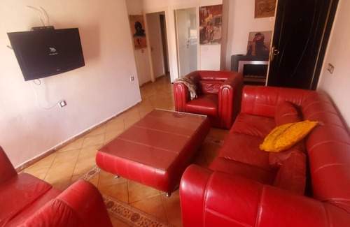 Semlalia Apartment | 🌴 Typical Riad | Historic Center 🏡 Private Terrace | Wi-Fi + Air Conditioning