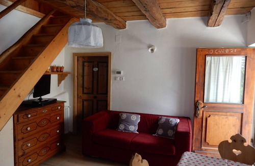 Sarentino Cabin | Typical South Tyrolean vacation cottage with garden and terrace