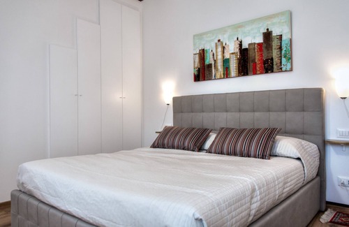 Burano House | Typical Venetian house overlooking the courtyard of Comare with lagoon view ....