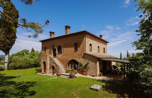 Torrita di Siena Villa | Typical villa with private swimming pool with panoramic view over the village of Torrita di Siena. S