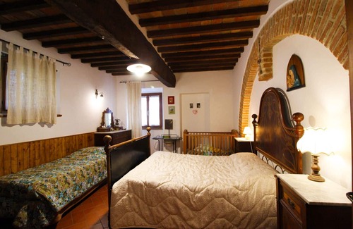 Corchiano Villa | Typical villa with pigeon house known as “piccionaia” 2 km from Marciano della Chiana, in a hilly an