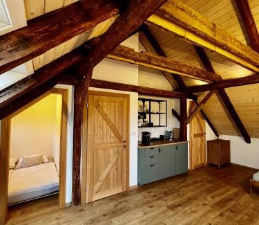 Borotin House | U nás ve lhotě - apartmány/celá chalupa