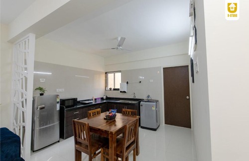 Anjuna Apartment | U-stays - 2 bhk, Pool view flat with WIFI in Anjuna