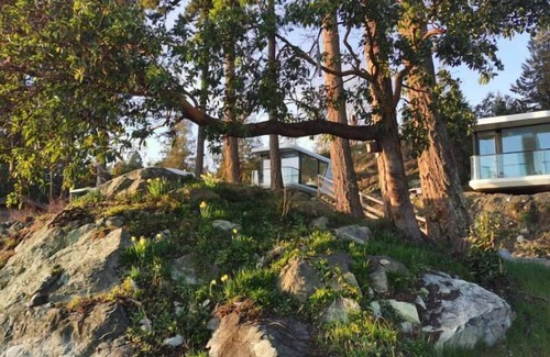 Powell River Apartment | U13 Seaside Serenity: Seal Bay Glamping Retreat