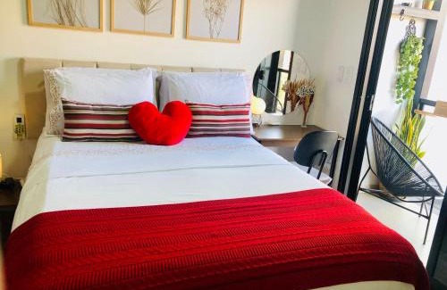 Regiao Urbana Homogenea X House | Uai House com jacuzzi, teto rooftop retrátil e colchão massageador