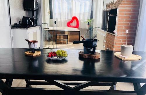 Regiao Urbana Homogenea X House | Uai House com jacuzzi, teto rooftop retrátil e colchão massageador