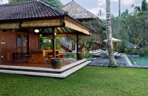 Kedewatan House | UB3002 - 3 Bedroom Villa in Ubud