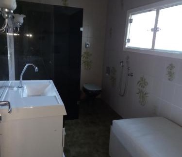 Uba House | Uba Apart imóveis