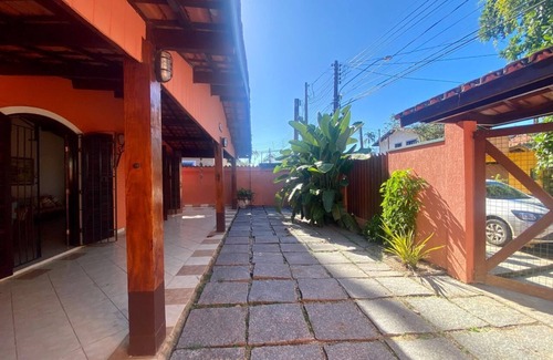 Lazaro House | Ubatuba - 5 bedrooms, 4 bathrooms, barbecue, outdoor shower. 15 people