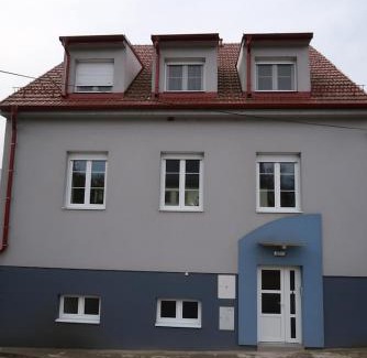 Hostka Apartment | Ubytování Pod věží Hoštka u Roudnice nad Labem