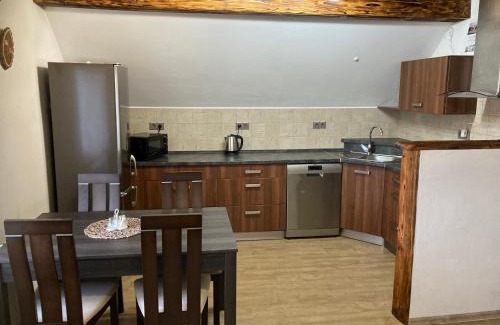 Jindrichuv Hradec Apartment | ubytování v podkroví