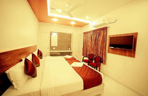 Velankanni Hotel | Udhayam Inn