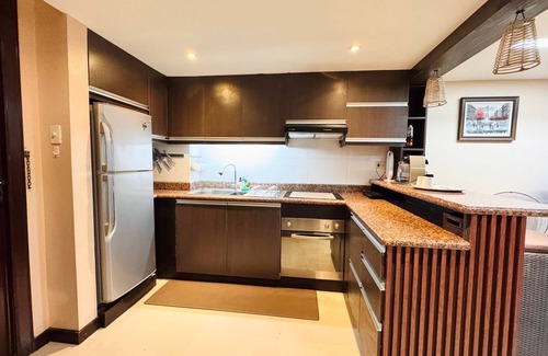 Santa Cruz Condo | Ultîma Residence Huge Loft Condo