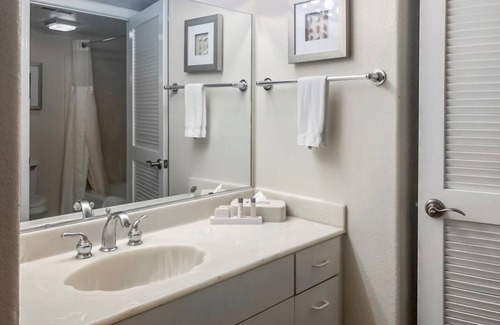 Capistrano Beach Resort | Ultimate Beach Getaway! 2 Modern Units, Pool, Parking, Steps to the Beach!