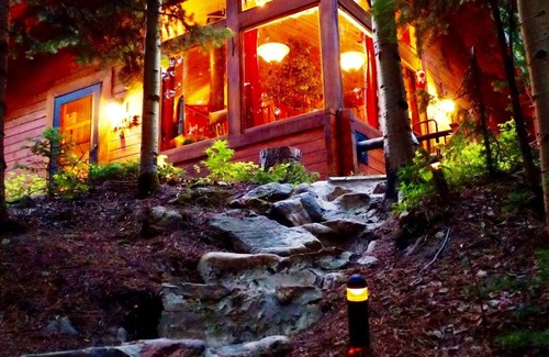 Black Hawk Cabin | Ultimate Cabin and Treehouse experience - just 1 hour from Denver.