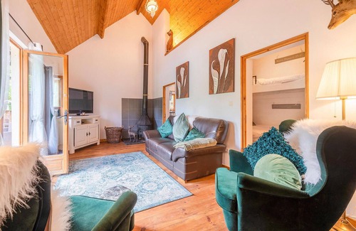 Vengeons House | Ultimate fun in the outdoor pool and at the lake!