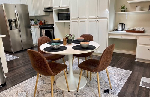 Bethany House | Ultra-Chic Modern Mid-Century Home in Bethany