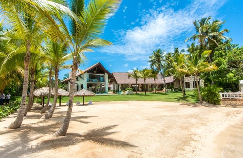 Casa de Campo Villa | Ultra Luxury 12 Bd Private Beach Exclusive Concierge Chef Butler service