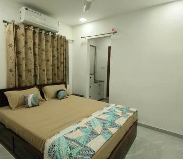 Kukatpalli Villa | Ultra-Modern Fullt Furnished 2BHK Near JNTU Metro - Launched Just Now