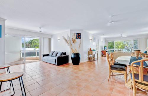 Wongaling Beach Apartment | Ulysses 1 - 1 Bedroom Spacious Ocean Views