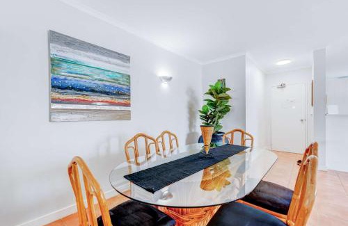 Wongaling Beach Apartment | Ulysses 1 - 2 Bedroom Spacious Ocean Views