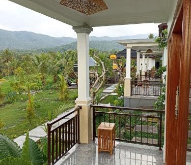 Munduk Bed & Breakfast | Umaku Bali Homestay