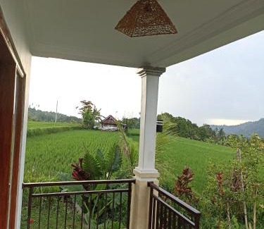 Munduk Bed & Breakfast | Umaku Bali Homestay