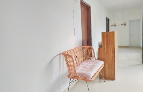 Tegal Hotel | Ummi Home Syariah Mitra RedDoorz