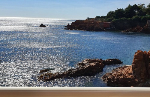 Le Trayas Apartment | Un Balcon sur la mer