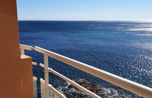 Le Trayas Apartment | Un Balcon sur la mer