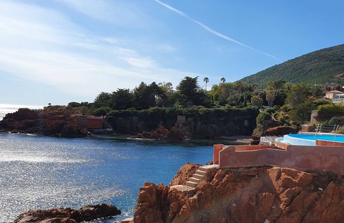 Le Trayas Apartment | Un Balcon sur la mer