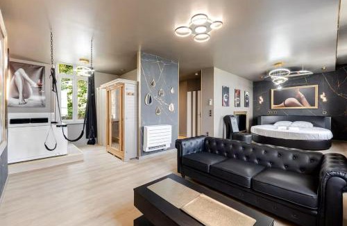 Le Treport Apartment | Un des sens, vue port, Sauna et Spa