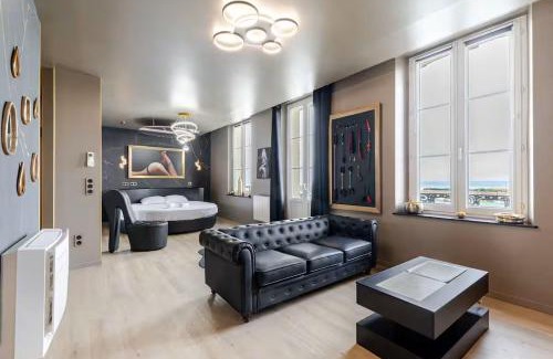 Le Treport Apartment | Un des sens, vue port, Sauna et Spa