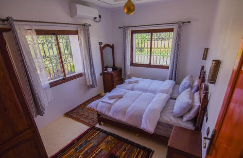 El Bour Other | Un havre of peace. Kasbah with pool. 5 affordable rooms.