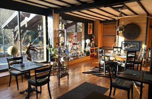 Bourg-de-Sirod Apartment | Un nid de verdure 1 ch