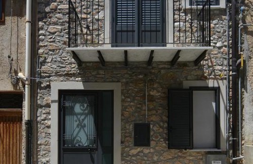 Caccamo House | Una casetta tranquilla