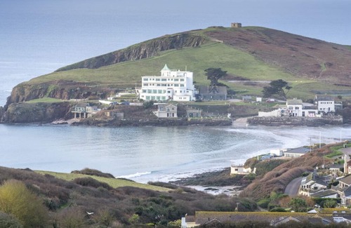 Bigbury-on-Sea Apartment | Unbeatable views! 2 bed apartment, Burgh Island on the beach!