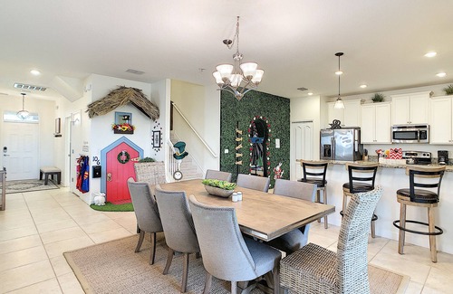 Davenport House | Uncover One-of-a-Kind Wonderland! Themed Rooms + Free Pool Heat & Magical Perks!