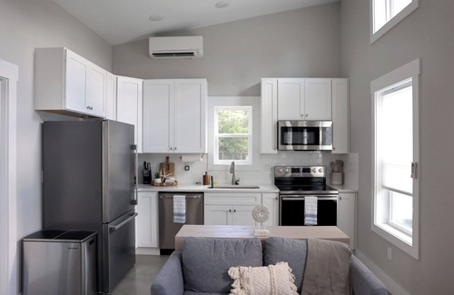 Wilmington House | UNCW Wrightsville - close to the beach