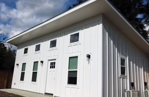 Wilmington House | UNCW Wrightsville - close to the beach