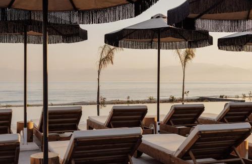 Acharavi Hotel | Unda