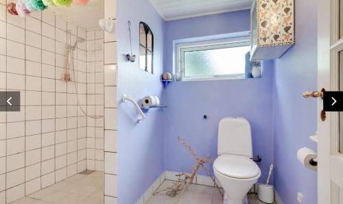 Aeroskobing House | Under the Tree