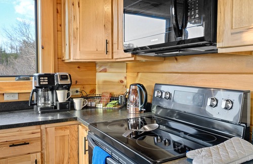 Gatlinburg - Pigeon Forge Cabin | 🌄Unforgettable Views! Huge Luxury Lodge with Firepit!