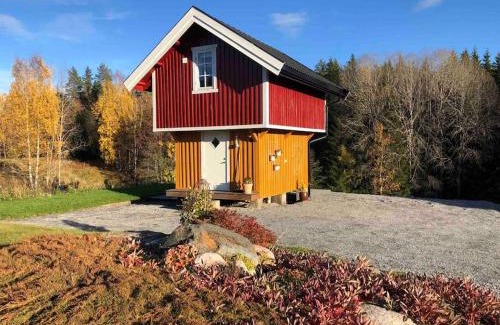 Gvarv Apartment | Unik overnatting i Stabbur/Minihus