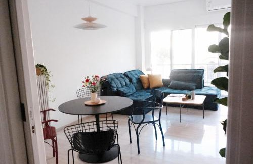 Koukaki Apartment | Unique 2BD Design Apt with airconditioning near Acropolis