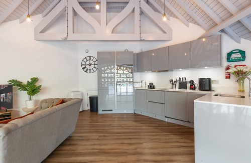 Valentines Apartment | Unique 3BD Penthouse in Historic Church Conversion