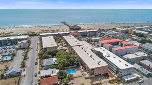 Tybee Island House | Unique 3BR, 1 of 5 Condos w/Huge Poolside Patio, Steps to Beach & Pier, Gated