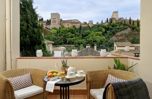 San Pedro Apartment | Unique Albaicín Penthouse Alhambra